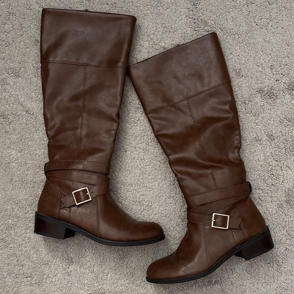 Arizona Jean Company Shoes - NWOT Brown Boots